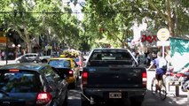 Recorriendo el centro de Mendoza-Argentina. Driving thru downtown Mendoza.