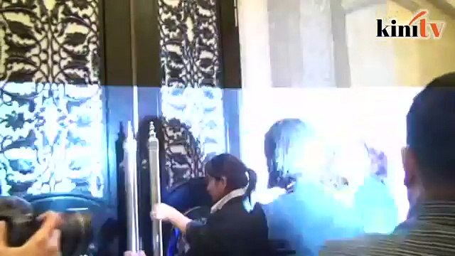 Mahkamah Persekutuan tangguh keputusan hak jagaan