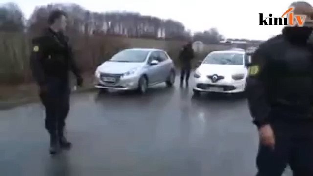 Charlie Hebdo: Police operation underway as hostage taken