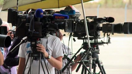 Après la prise d'otages au Mali, François Hollande appelle à une extrème prudence