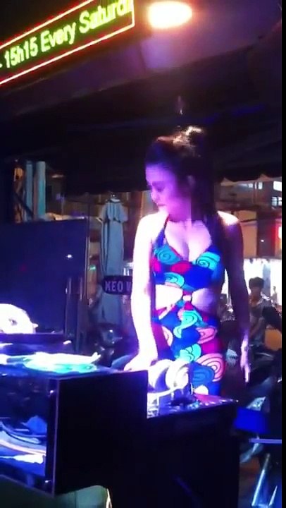 DJ Trang Moon The REMIX , xinh đẹp cá tính tài năng quyến rủ và rất gợi cảm [HD 720p]