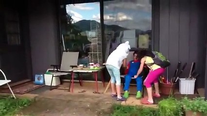 King Boo Kidnaps Princess Peach