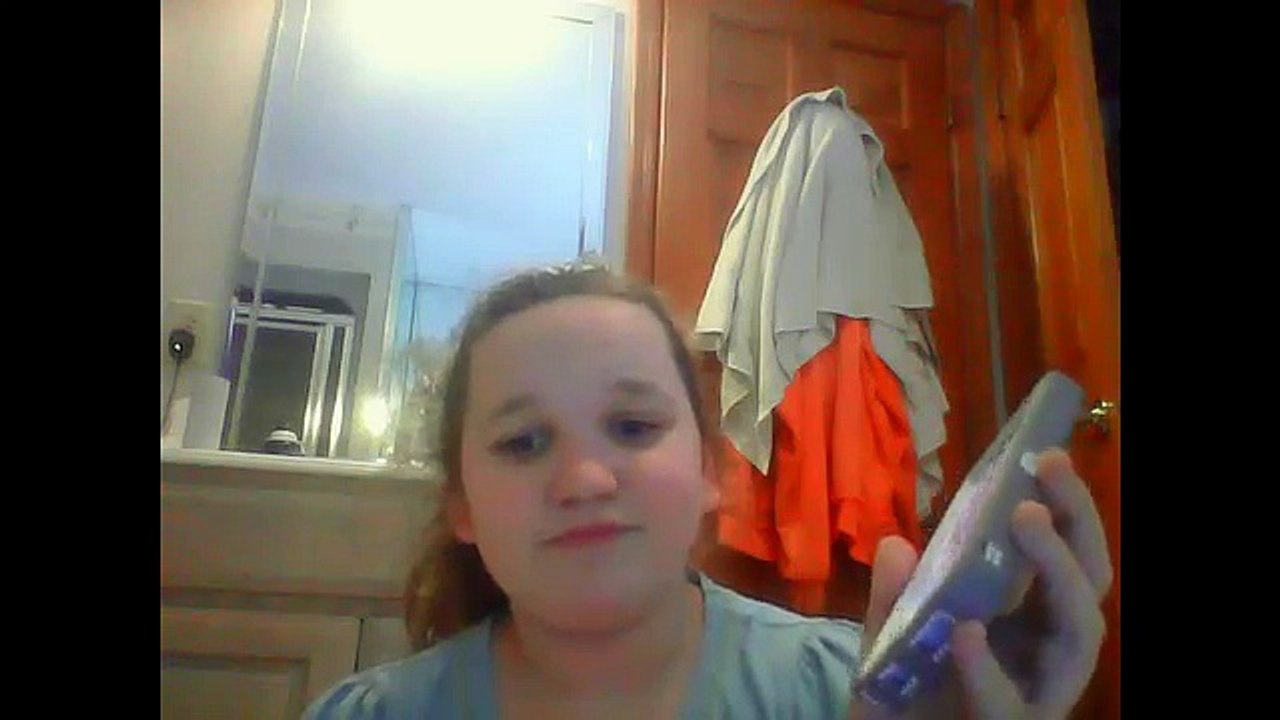 mackenzie ziegler is soooo cute please watch