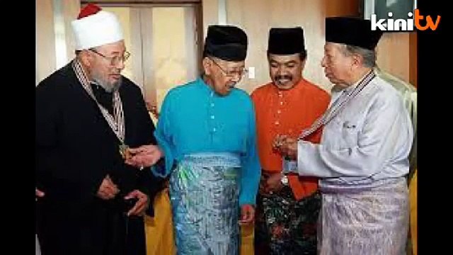 Notis terhadap Qaradawi: Anwar mahu M'sia gasak Interpol