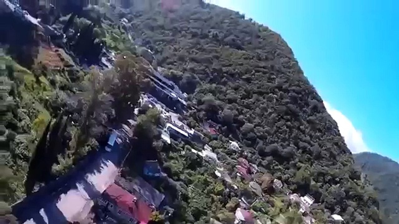 Самолет ударил мужчину в голову, Абхазия (The aircraft struck the man in the head, Abkhazia)