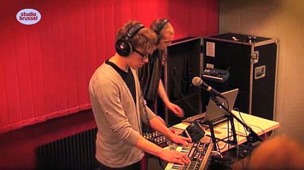 Selah Sue & Aks Choke' & 'Bed of Needles