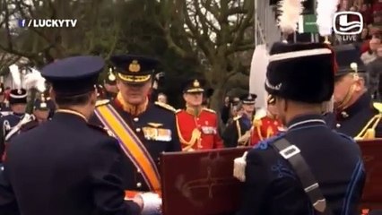 Een Aardigheidje Voor Willy - LuckyTV