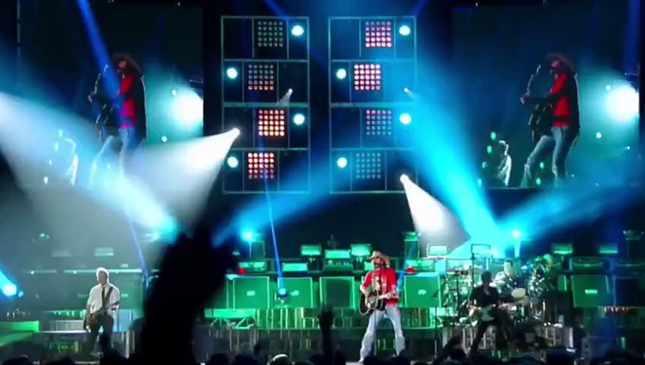 Jason Aldean & Kenny Chesney's Wild Hang (Spotlight Country)