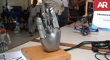 Mano de robot humanoide Arcos Lab, Escuela de Ingeniería Eléctrica UCR