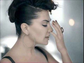 Yalan Unuttum Seni (Ebru Yaşar)