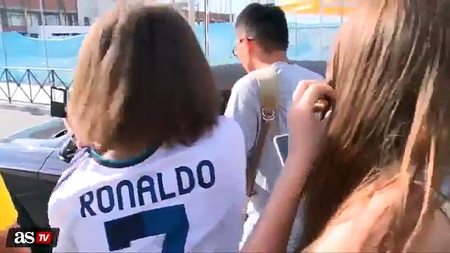 Cristiano Ronaldo arrived at the training on a new Mercedes-Benz S65 AMG Coupe - 05.08.2015