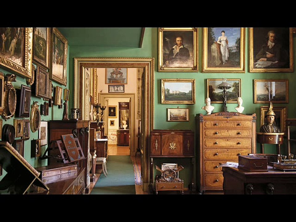 Hilary Duff - The Tiki Tiki Tiki Room