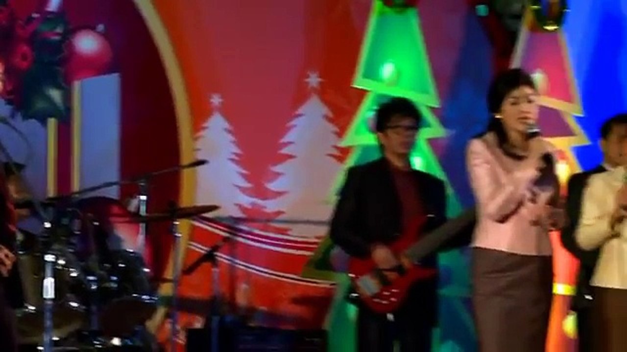 นายกฯร้องเพลงอวยพรปีใหม่+เพลงรัก