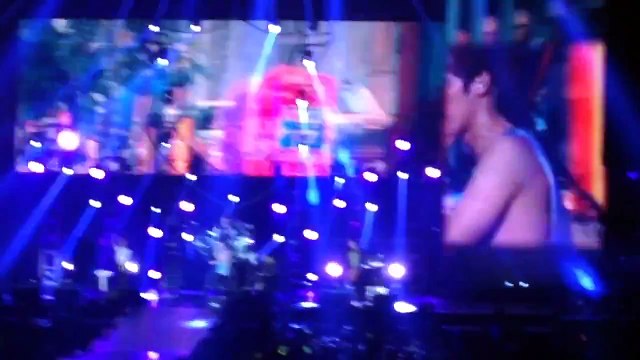 / _ 20150516 _ FNC Kingdom in HongKong_ N.Flying with AOA ChoA - Empire State Of Mind_ /