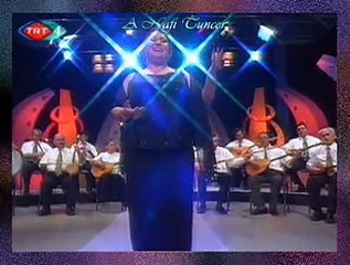 Hediye HÜSEYİN *Deniz Üstü Köpürü*
