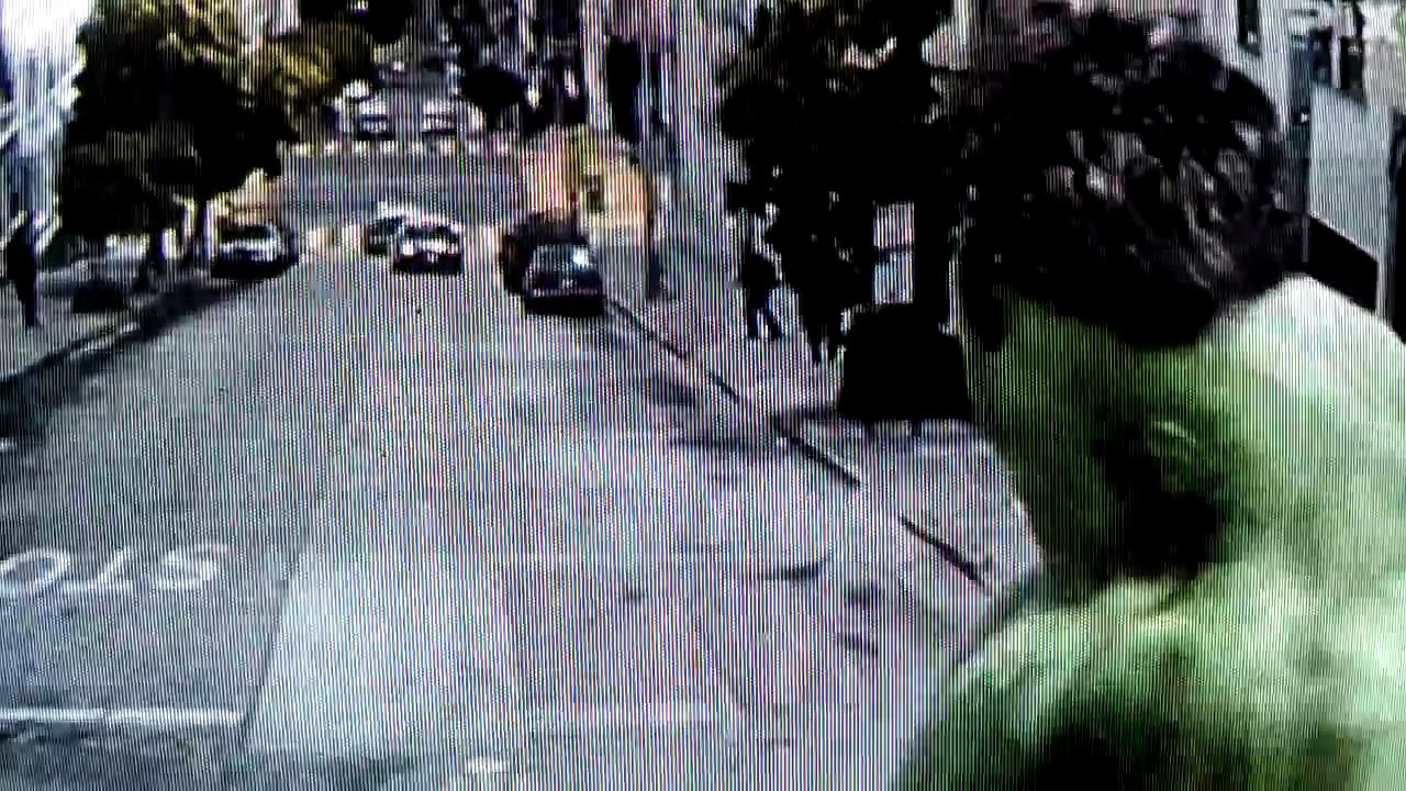 Hulk (2003) - Bruce Banner/Hulk vs. General Ross