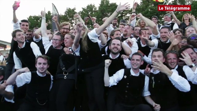 FIL 2015. La joie de Cap Caval, champion des bagadoù 2015