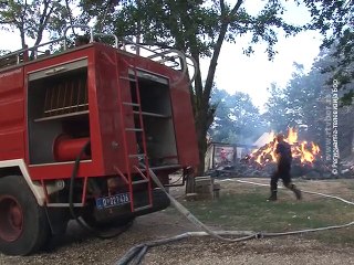 Požar uništio tri domaćinstva u Zlotu, 08. avgust 2015. (RTV Bor)