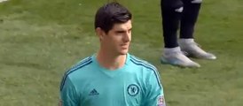 Chelsea: Thibaut Courtois y la escalofriante falta (VIDEO)