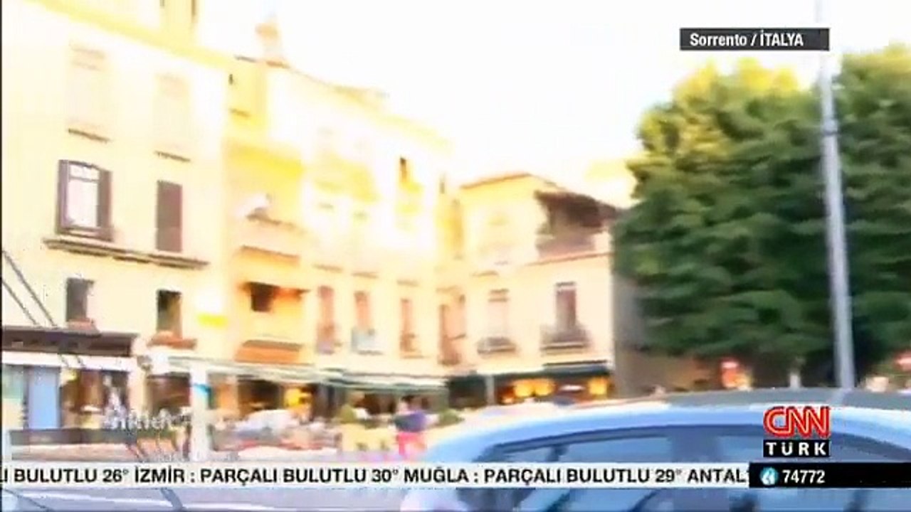 Ayhan Sicimoğlu Renkler Thy Napoli