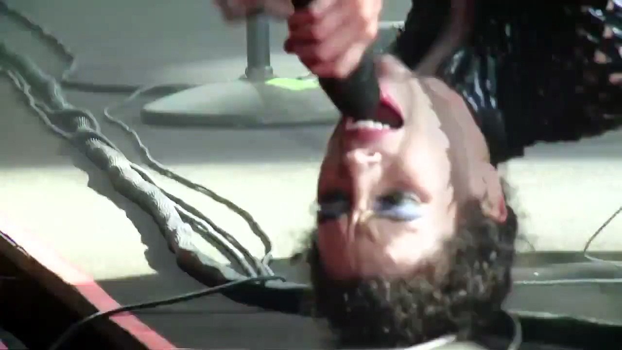 St. Vincent - Krokodil (Live at Open'er Festival 2015)