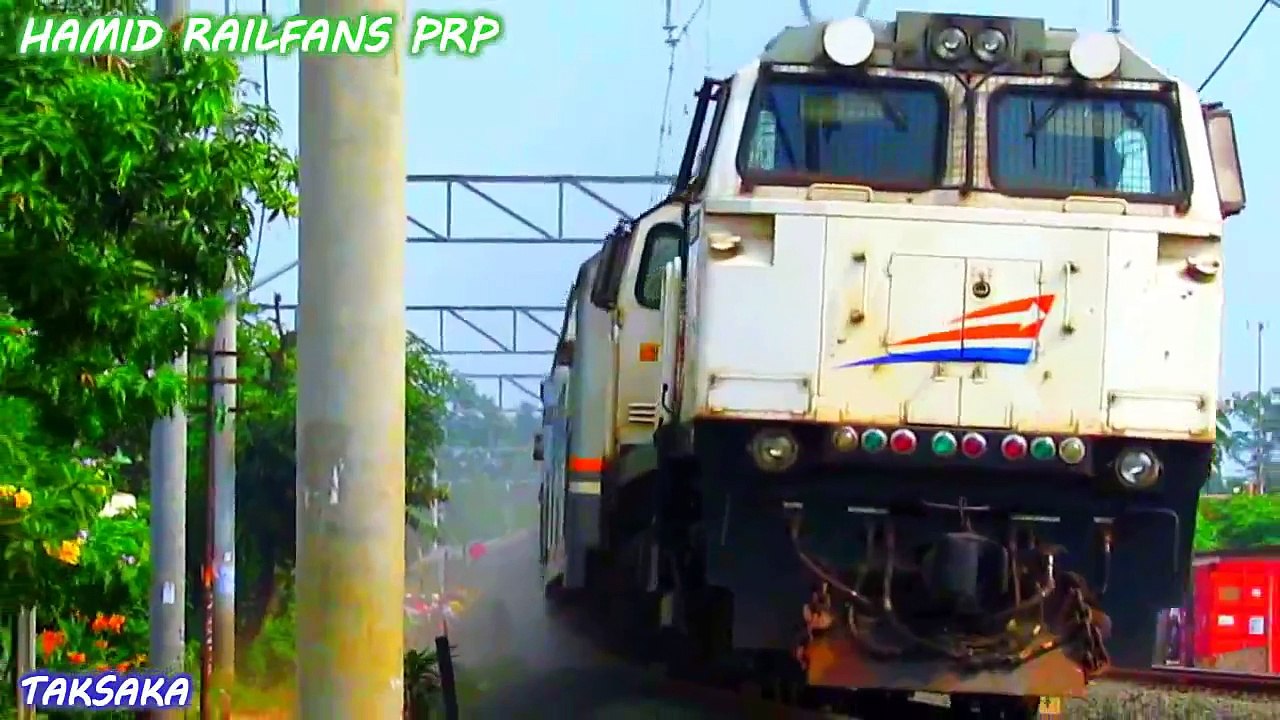 Indonesian Railway Collection X (Kompilasi Video Kereta Api Indonesia) Edisi April 2015 (HD)