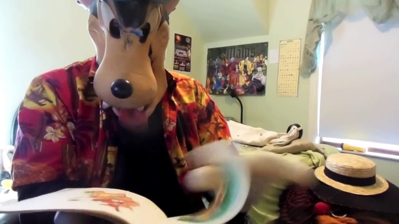 (OLD VERSION) Big Bad Wolf listens to the Read-Along "Three Little Pigs" Disneyland record!