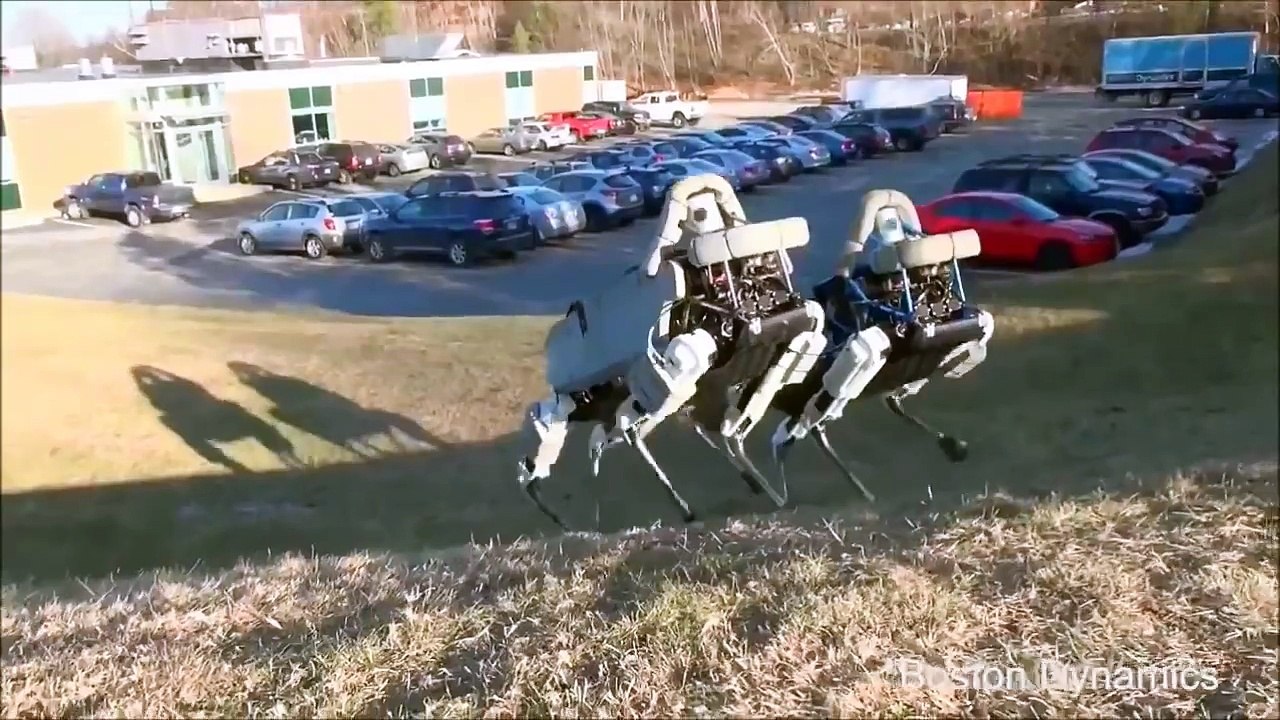 ボストン・ダイナミクス社の最新型ロボットは警察犬？「スポット - SPOT」登場