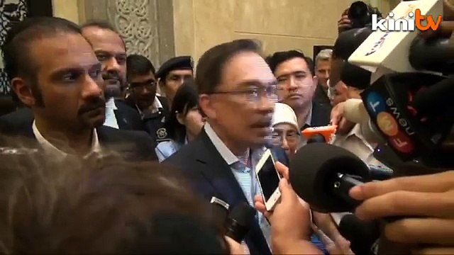 Anwar berang dengan kenyataan 'paku terakhir' Shafee