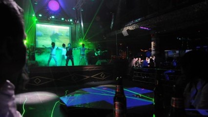 赤と黒のブルース・・鶴田浩二