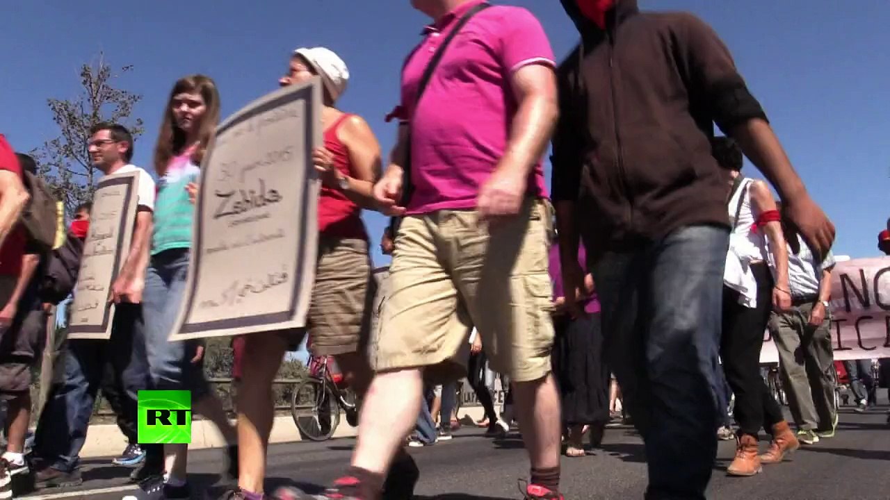 «Non aux frontières et à la déportation» : manifestations pro-migrants à Calais