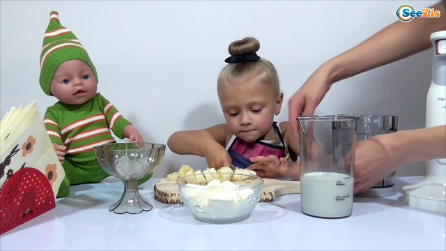 ✔ Baby Born. Повар Ярослава готовит Молочный Коктейль для Куклы Бэби Борн. Серия 1 ✔