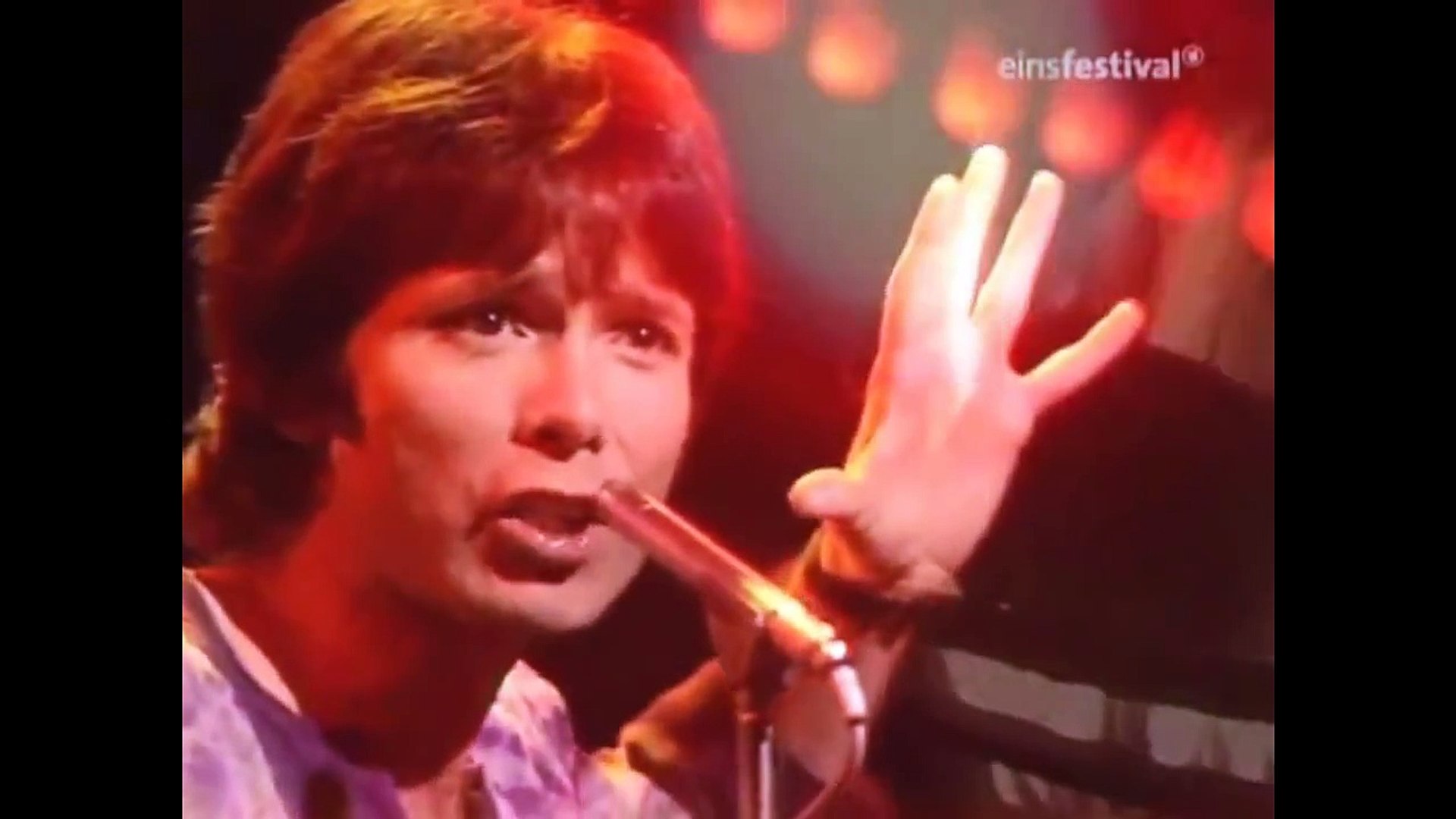 ⁣Cliff Richard - Devil Woman [HQ stereo]