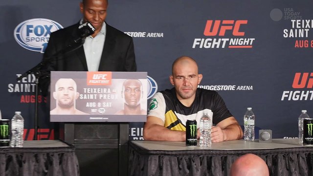 Glover Teixeira beats Saint Preux on his own turf