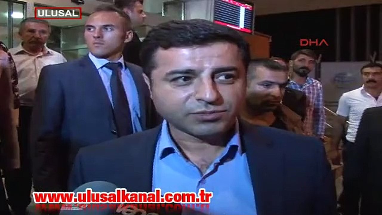 Davutoğlu, HDP'yi eleştirdi
