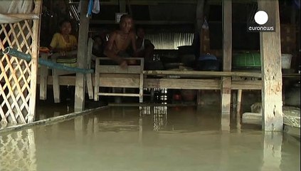 Myanmar sel ile mücadele ediyor