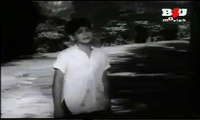 Children's Hindi Song - Maa Mujhe Apne Aanchal Mein Chupa Le - Chhota Bhai [1966]