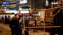 Hong Kong police in fresh assault on protest barricades