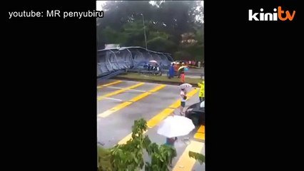 Video herunterladen: Bumbung jejantas Lebuhraya Pasir Gudang runtuh, 1 cedera