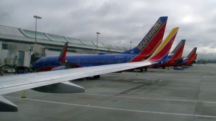 Southwest Airlines B737 (*New Livery*) pushback, takeoff at San Jose (SJC)