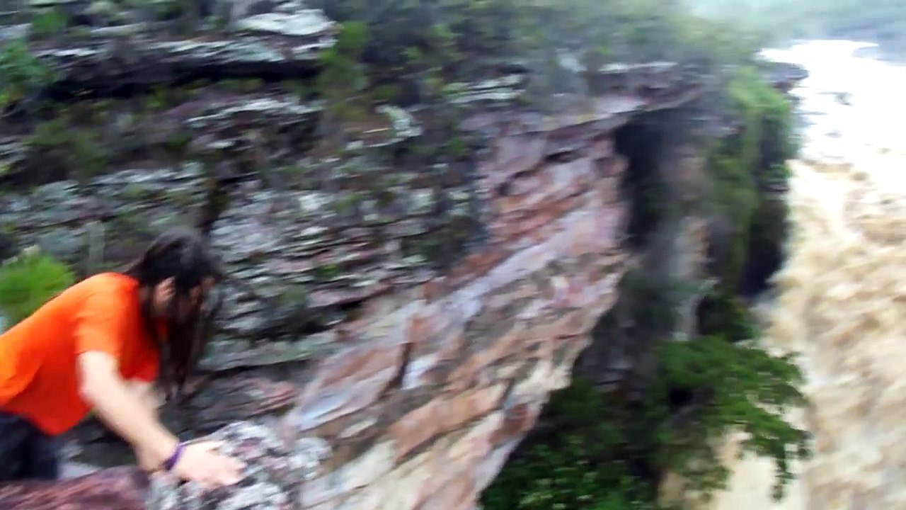 CACHOEIRA DO BURACÃO COM UMA AVALANCHE DE ÁGUIA, IBICOARA CHAPADA DIAMANTINA, BAHIA, GUIA JOÃO