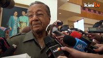 Dr Mahathir: Umno lack guts to criticise its leaders
