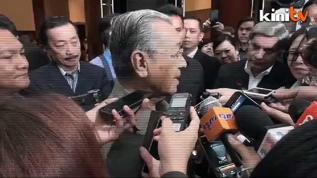 Mahathir: Go ahead, arrest me for sedition