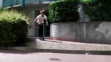 Chute en trotinette !