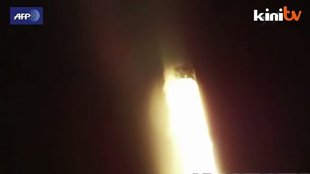 SpaceX cargo ship blasts off toward space station