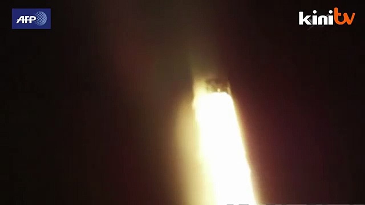 SpaceX cargo ship blasts off toward space station