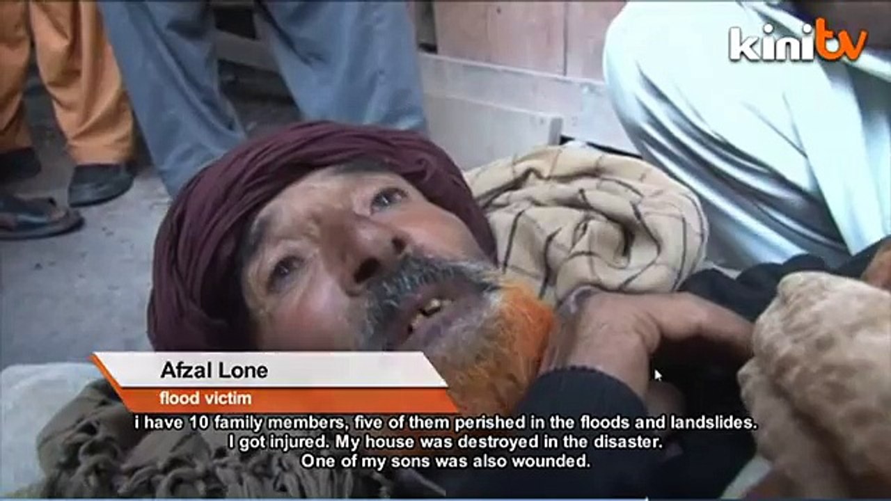 Kashmir residents pick up the pieces after deadly floods