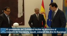 El presidente del Gobierno recibe en Moncloa al ministro de Transportes de Arabia Saudí