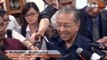 Mahathir: I didn't ask Najib to resign