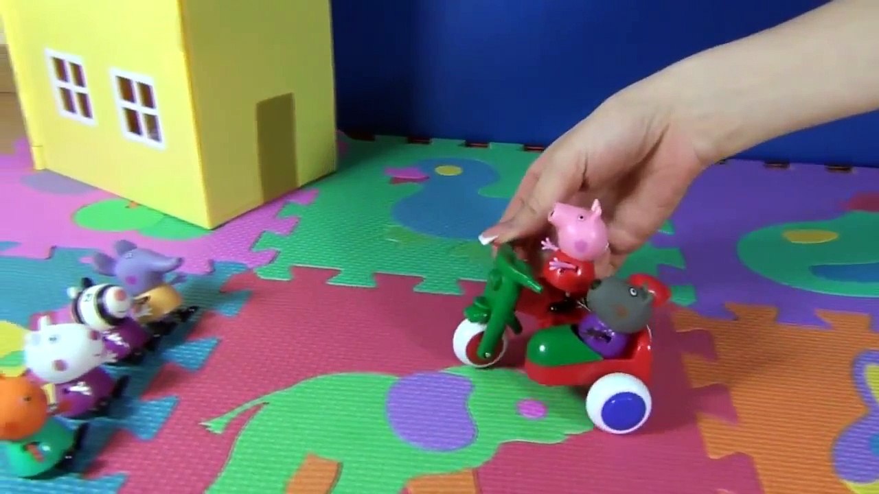 Peppa Pig en français. Peppa Pig a invite ses amis. Les amis de Peppa regarde ses cadeaux